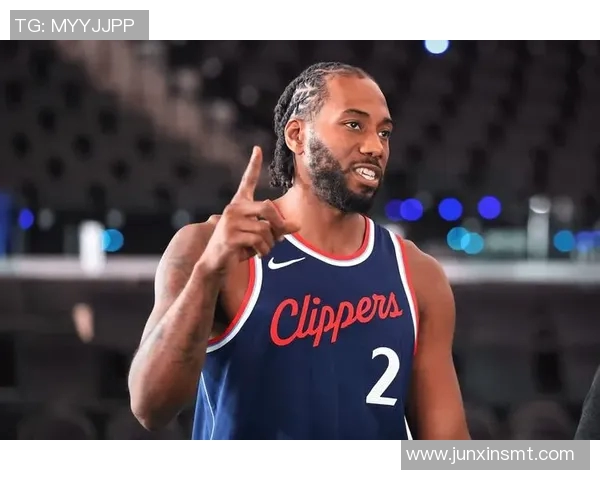 勇士与快船激战正酣NBA赛季精彩对决引发球迷热议